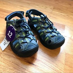 NWT - Khombu - Closed-Toe Sport Water Sandals Boys